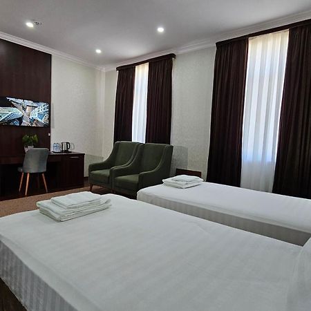 Grand Turon Plaza Hotel Tashkent Bagian luar foto